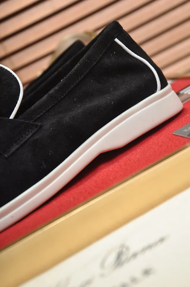 Loro Piana Mocassin Noir et Blanc en Daim avec piping 2