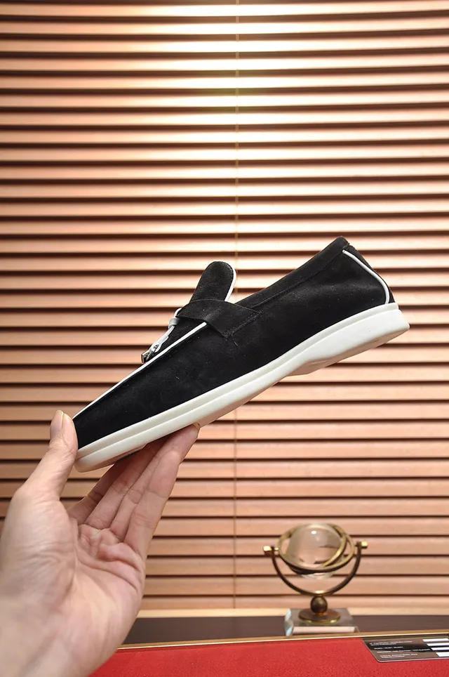 Loro Piana Mocassin Noir et Blanc en Daim avec piping 6