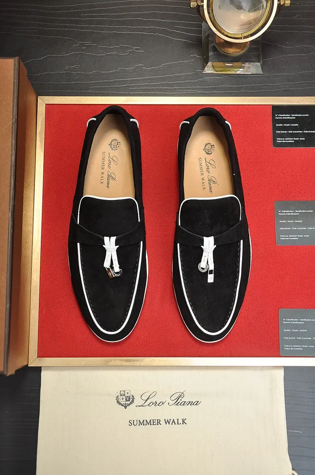 Loro Piana Mocassin Noir et Blanc en Daim avec piping 9
