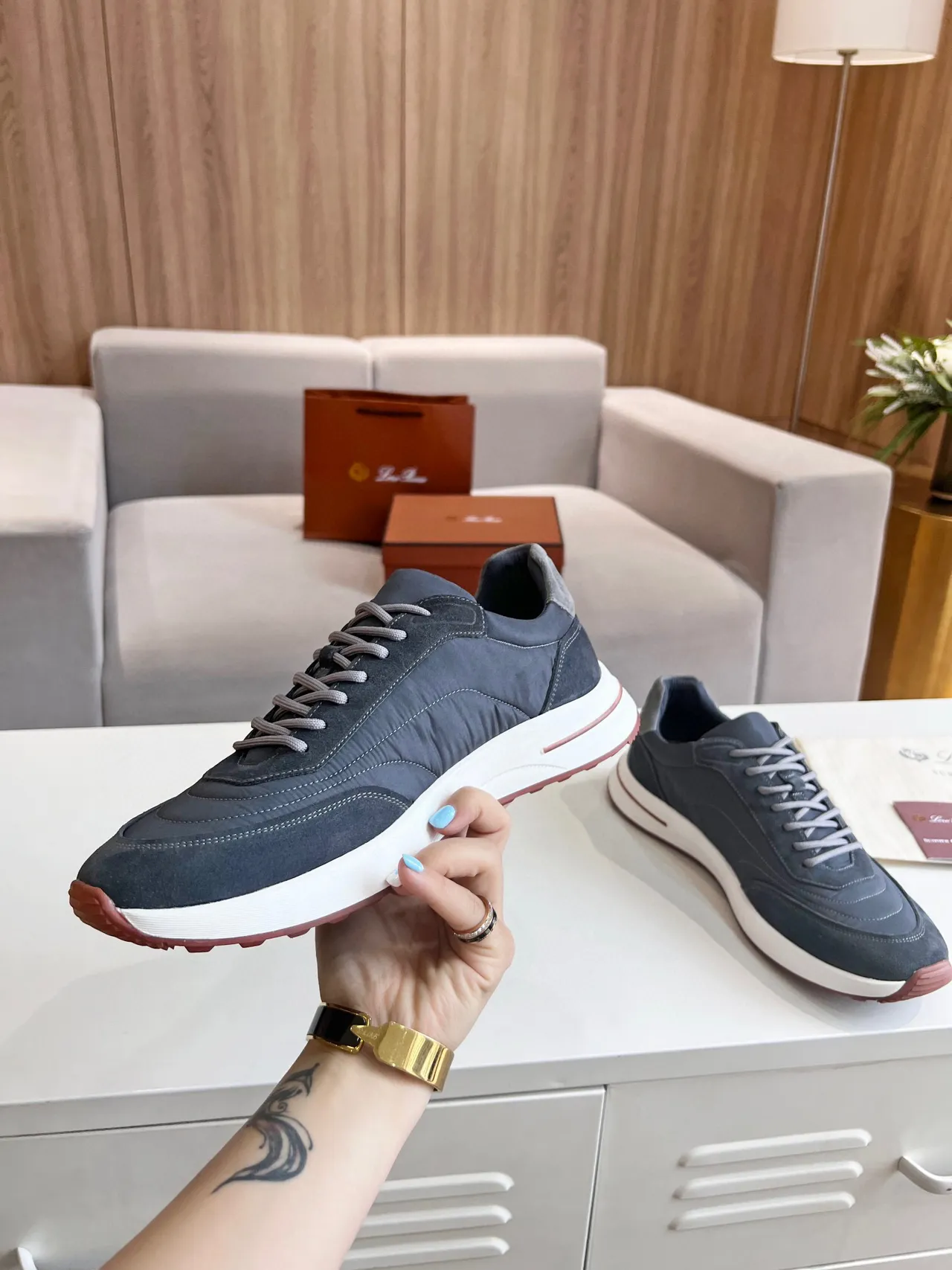 Loro Piana Tênis Lifestyle de Camurça e Nylon Cinza 3