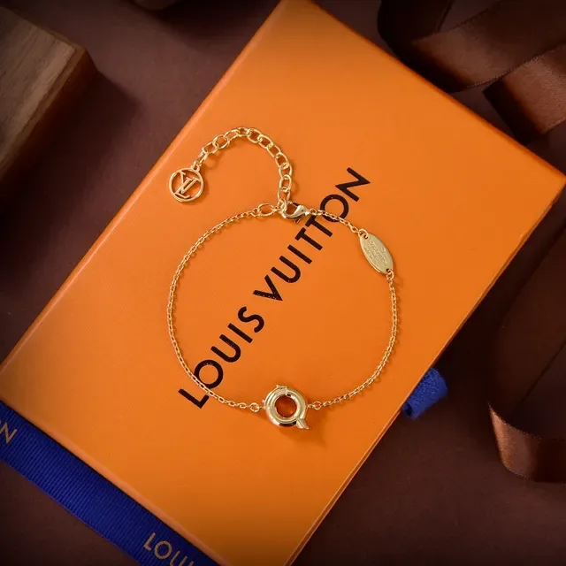 Louis Vuitton Alphabet 'h' Gold-Tone Chain Bracelet 3