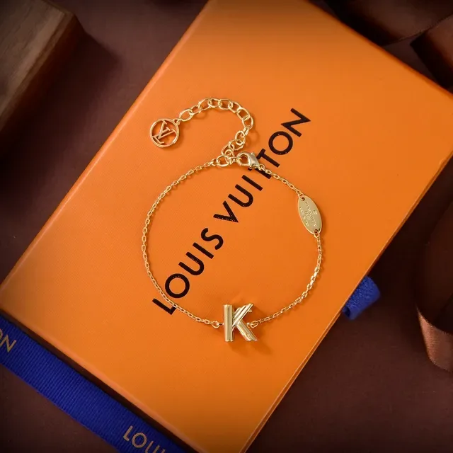 Louis Vuitton Alphabet 'h' Gold-Tone Chain Bracelet 9
