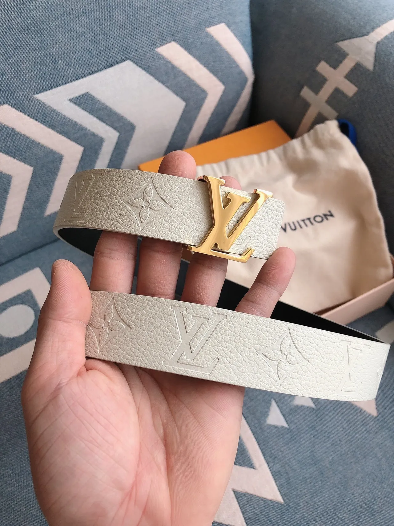 Louis Vuitton Beige Gold Embossed Monogram LV Buckle Leather Belt 8