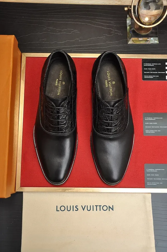 Louis Vuitton Sapatos Oxford Preto Biqueira 5