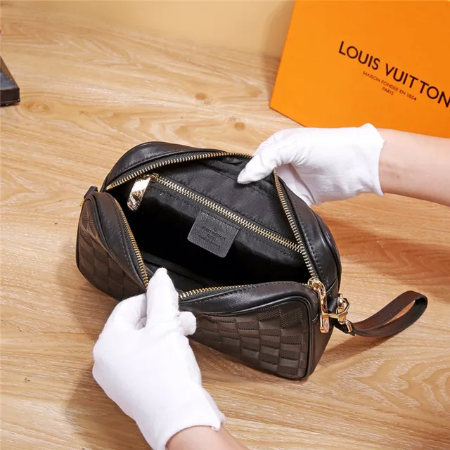 Louis Vuitton Black Gold Quilted Checkerboard Leather Triangular LV Logo Plaque Messenger Bag 4