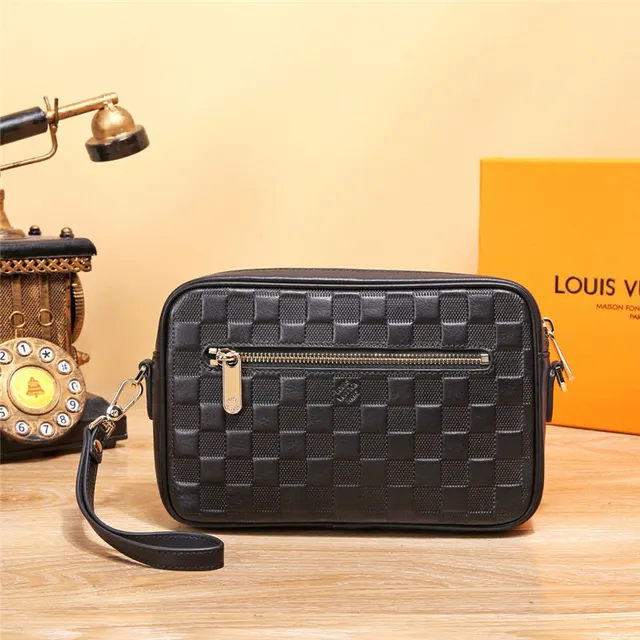 Louis Vuitton Black Gold Quilted Checkerboard Leather Triangular LV Logo Plaque Messenger Bag 6