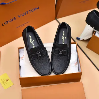 Louis Vuitton 黑色压纹皮革 LV 扣 乐福鞋