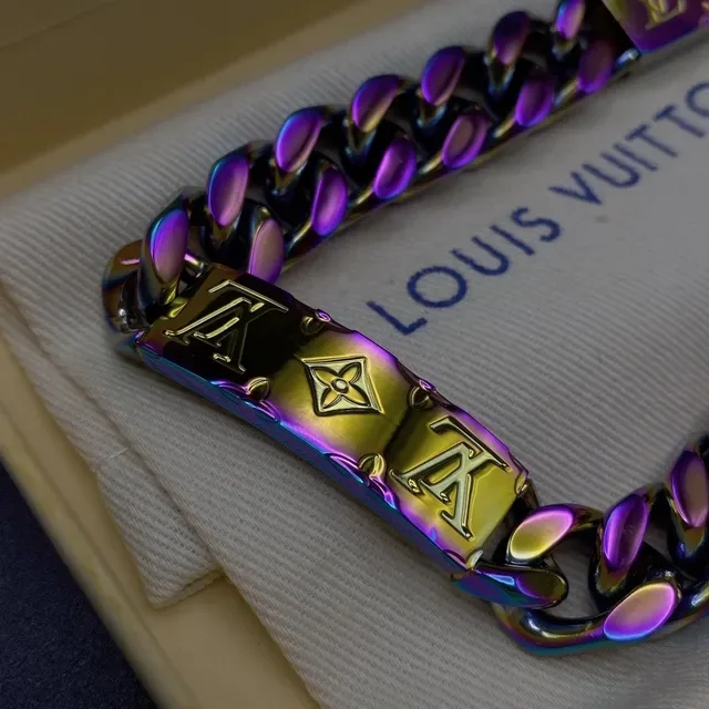 Louis Vuitton Black Purple Curb-Link Chain Iridescent PVD Coating Bracelet 5