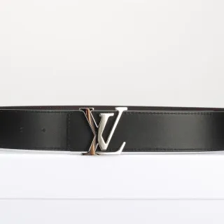 Louis Vuitton Black Silver Smooth Two-Tone Metal LV Buckle Leather Belt