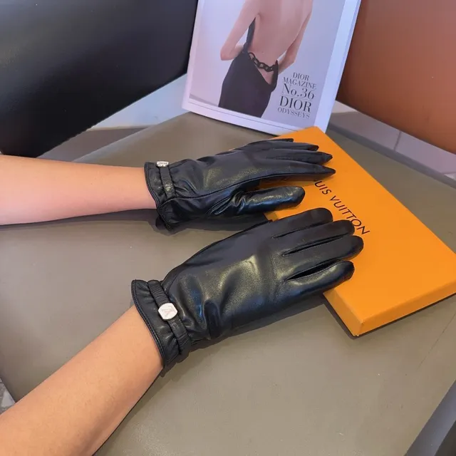 Louis Vuitton Black White Smooth Elasticated Wrist Cuff Leather Gloves 9
