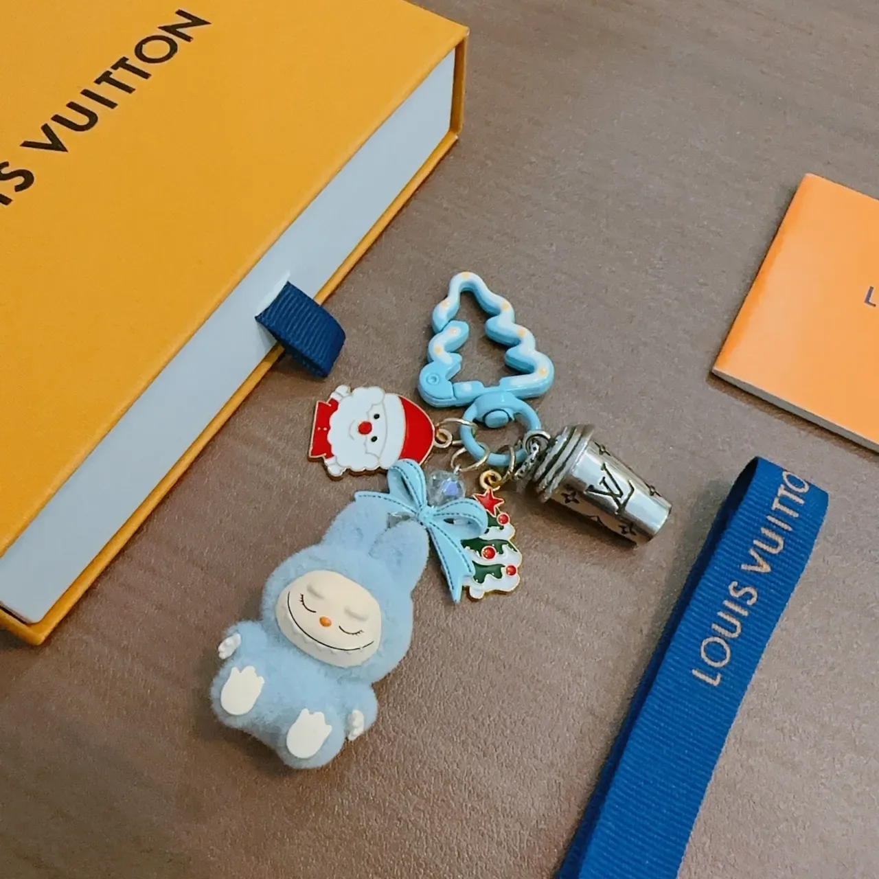 Louis Vuitton Blue White Plush Bunny Centerpiece Enamel Holiday Charms Handbag 4