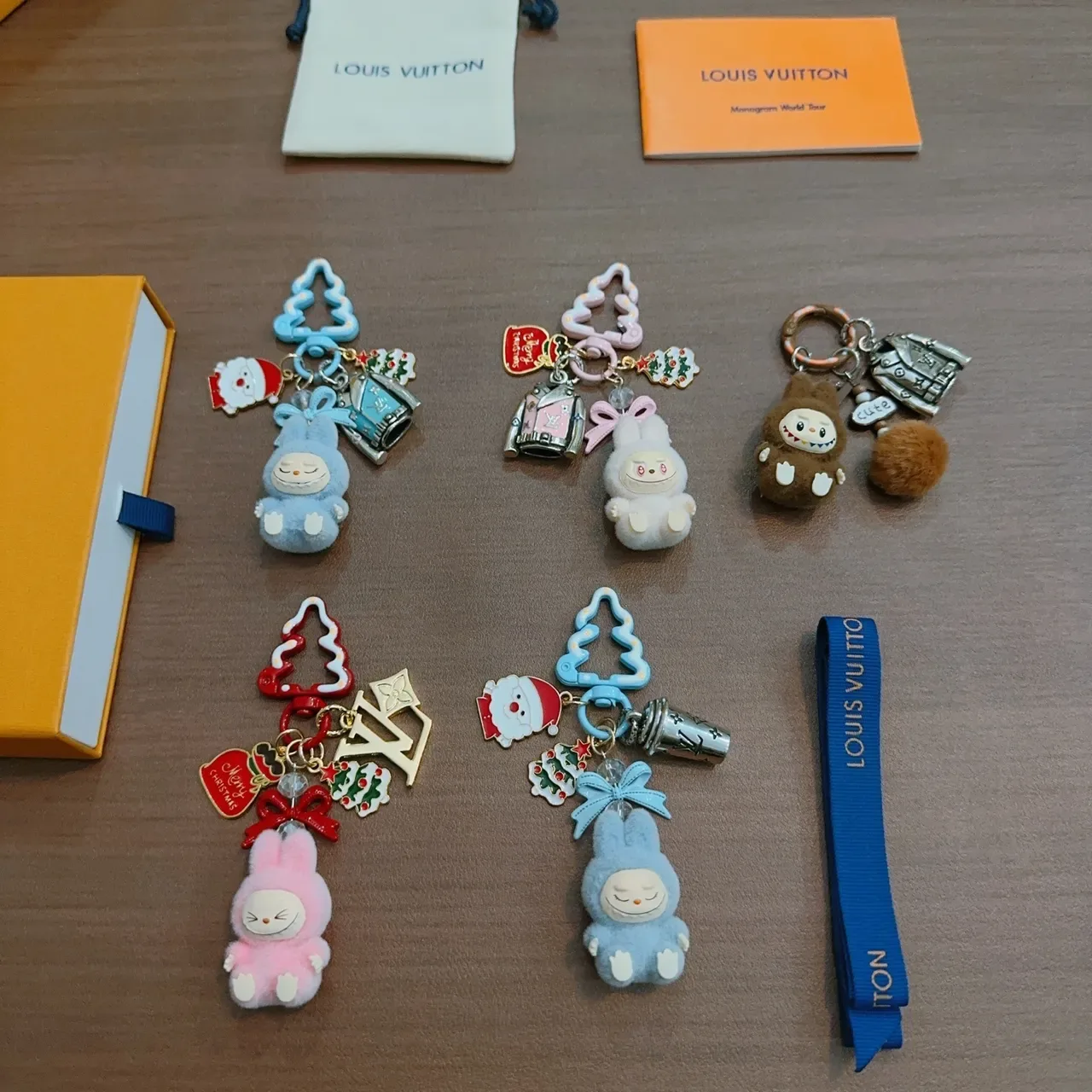 Louis Vuitton Blue White Plush Bunny Centerpiece Enamel Holiday Charms Handbag 6