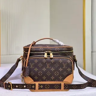 Louis Vuitton Boîte Chapeau Brown Monogram Canvas Boston Bag