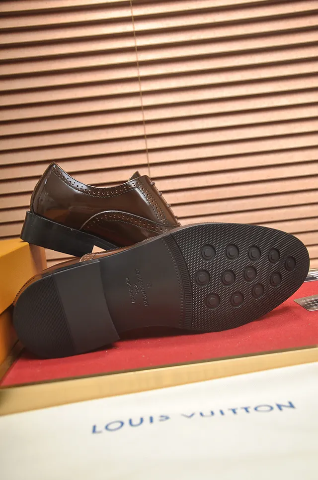 Louis Vuitton Marron Noir Cuir Patent Brillant Détail Wingtip Brogue 3