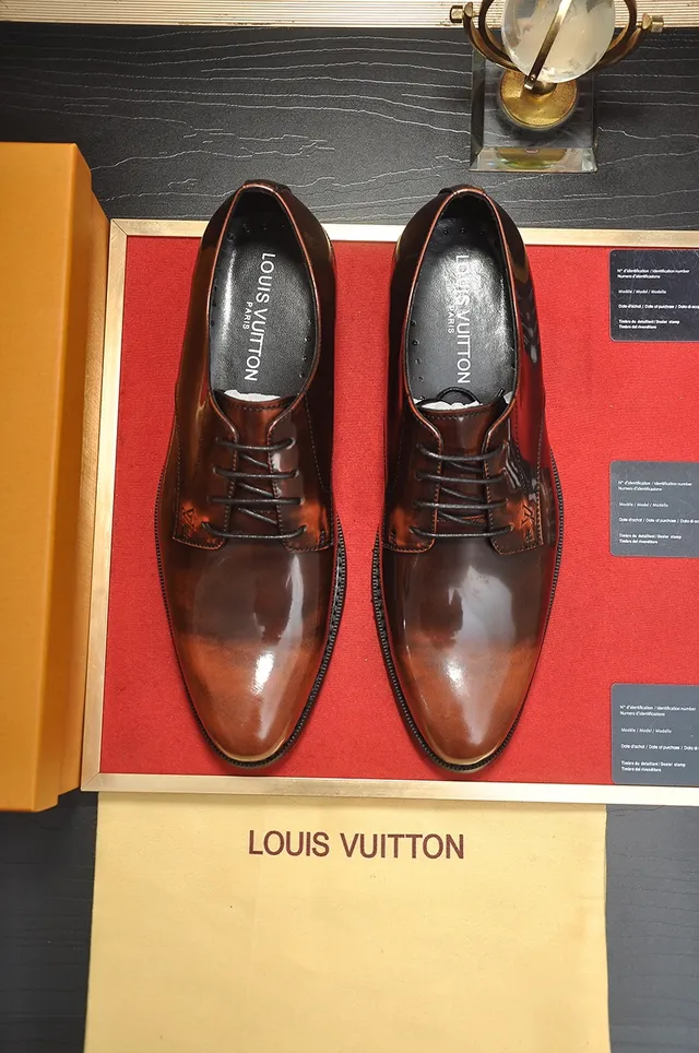 Louis Vuitton Sapatos Oxford Marrom com Ponta de Tapa Polida 5