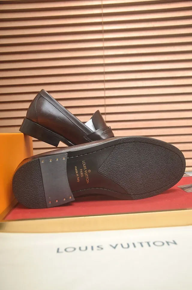 Louis Vuitton Brown Textured Leather Strap Loafers 3