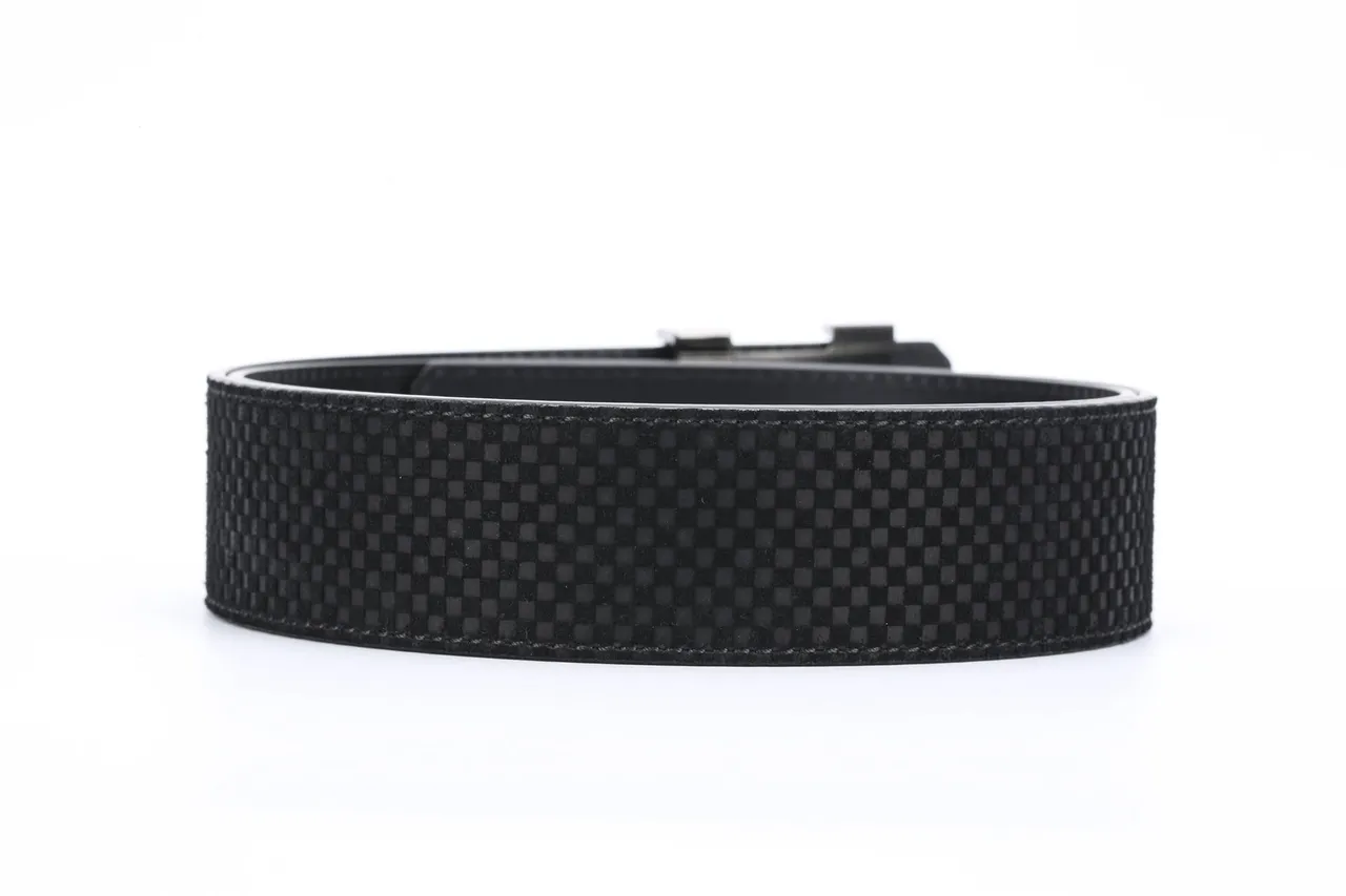 Louis Vuitton কার্বন ফাইবার টেক্সচার LV Monogram Buckle লেদার বেল্ট 4