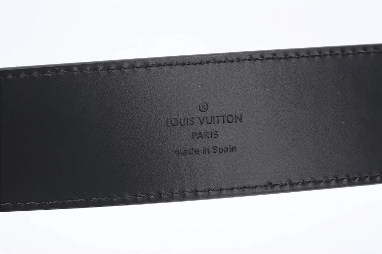 Louis Vuitton কার্বন ফাইবার টেক্সচার LV Monogram Buckle লেদার বেল্ট 8