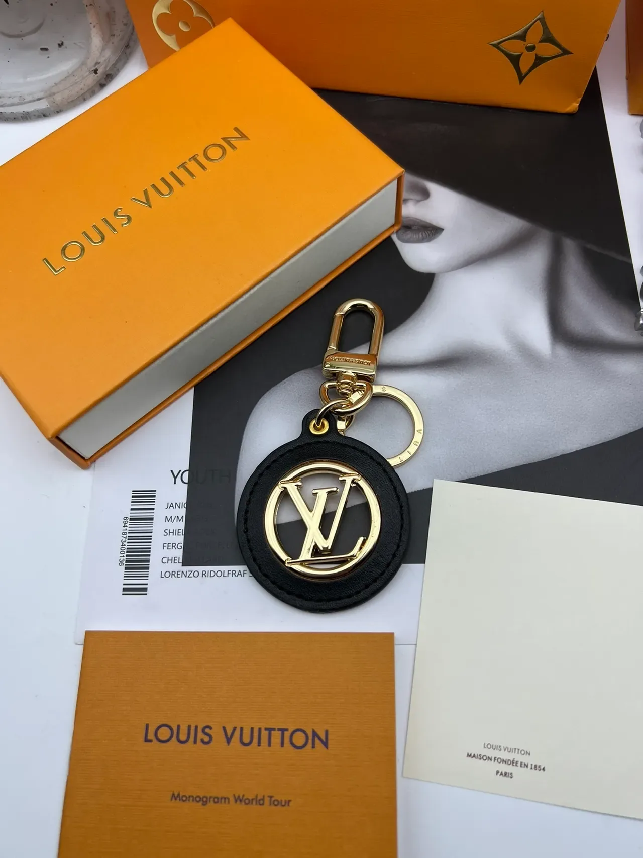 Louis Vuitton Circle Key Holder Red Gold Circular Leather Monogram Handbag 7
