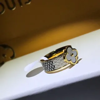 Louis Vuitton Clover ইনামেল মনোগ্রাম আংটি