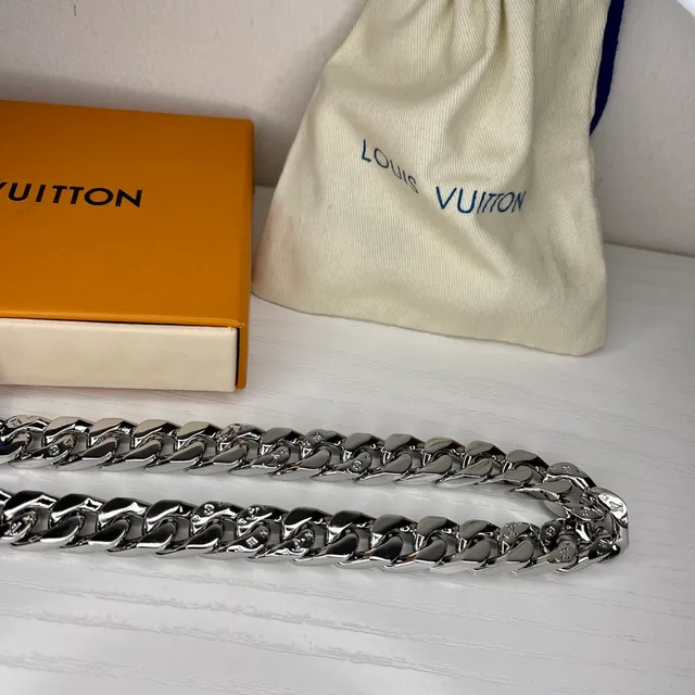 Louis Vuitton Curb-Link Chain Silver-Tone Necklace 7