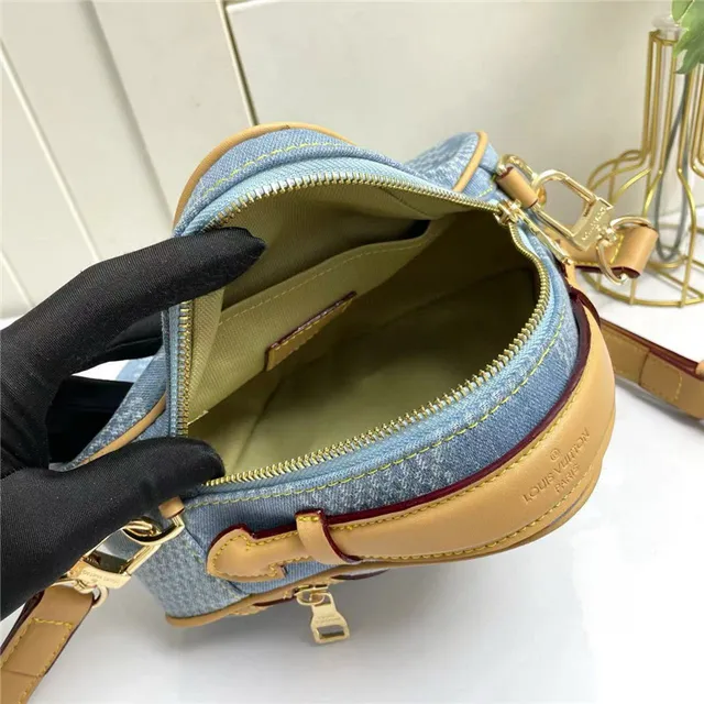 Louis Vuitton Denim Houndstooth Tan Trim Messenger Bag 2
