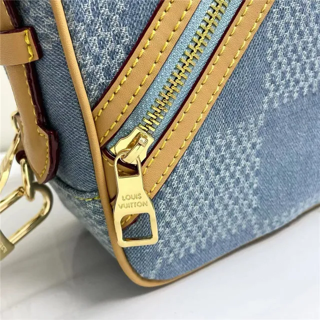 Louis Vuitton Denim Houndstooth Tan Trim Messenger Bag 7