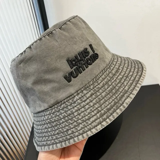 Louis Vuitton Logo Brodé Chapeau Bucket Gris Lavé 5