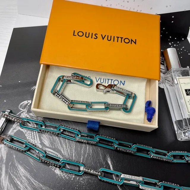 Louis Vuitton Enamel-Inlaid Monogram Link Bracelet 5