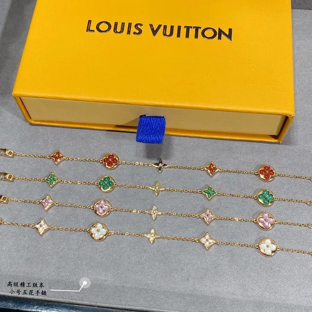Louis Vuitton Cinq Fleurs Bracelets Charme Émaillé Doré 2