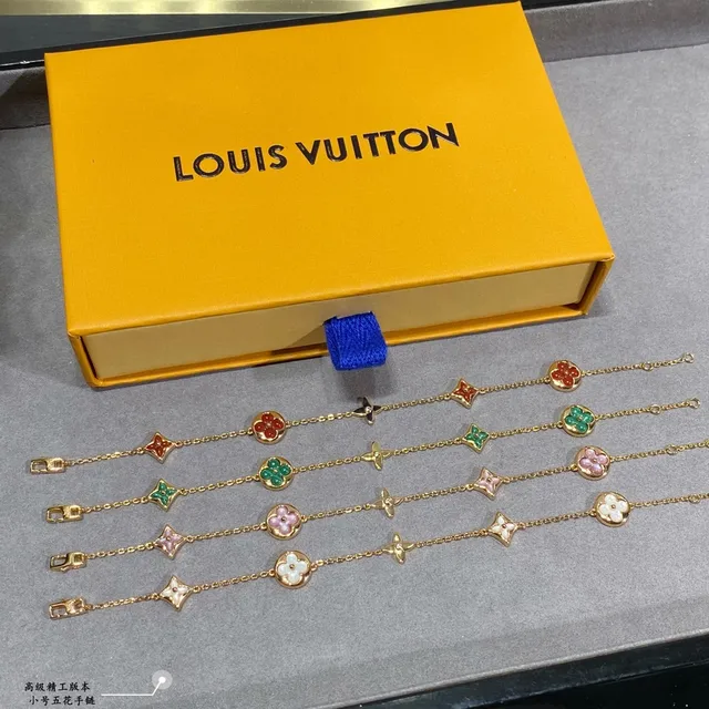 Louis Vuitton Cinq Fleurs Bracelets Charme Émaillé Doré 7
