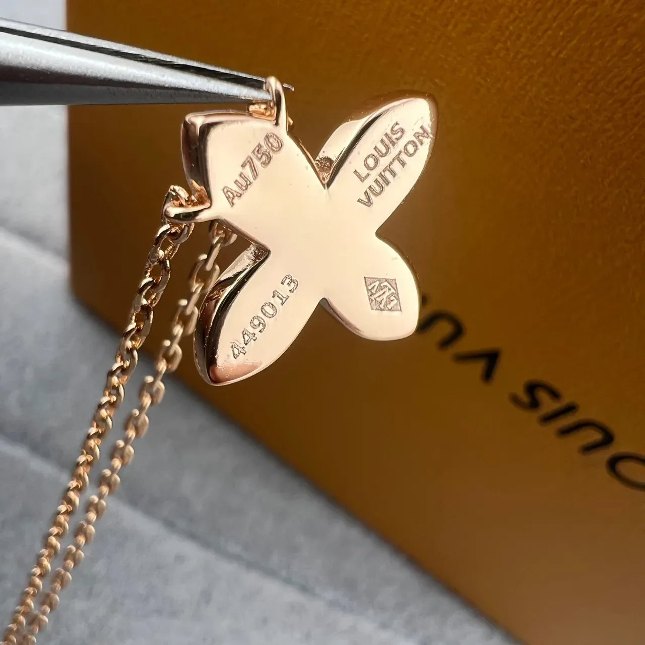 Louis Vuitton Floral Pavé Necklace Gold Silver Dual-Layered Necklace 3