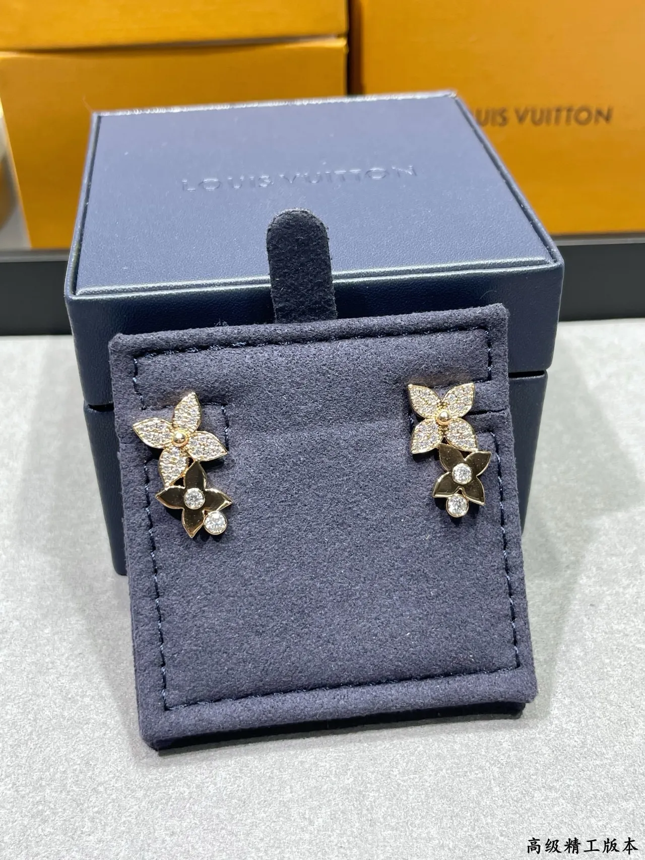 Louis Vuitton Flower Stud Silver Black Floral Motif Pavé-Set Diamonds Earrings 6