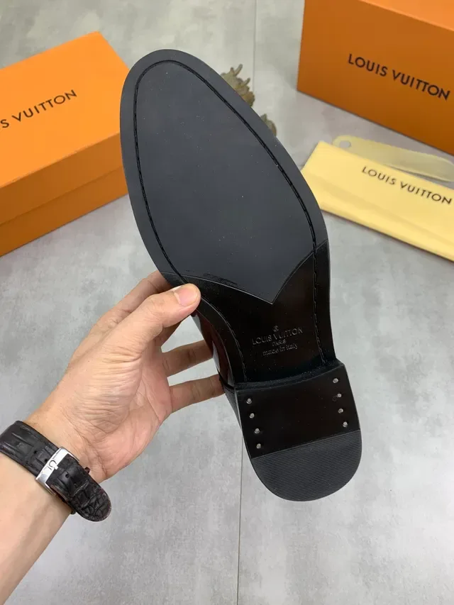 Louis Vuitton Chaussures Oxford Cuir Patenté Noir Brillant avec Cap Toe 2
