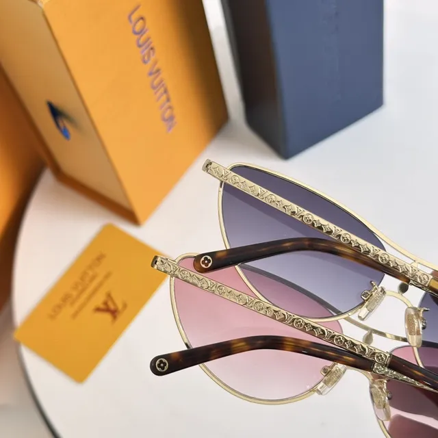 Louis Vuitton dorées bleues silhouette chat-oeil monogrammées lentilles lunettes de soleil 2