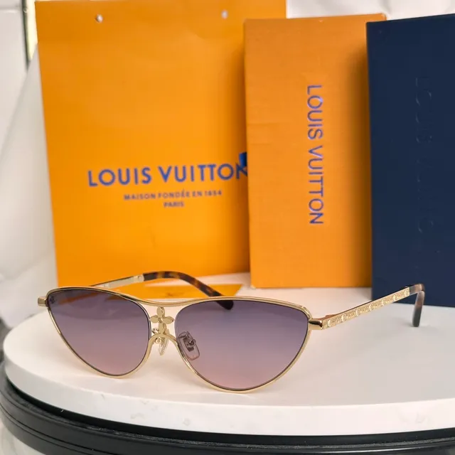 Louis Vuitton dorées bleues silhouette chat-oeil monogrammées lentilles lunettes de soleil 4