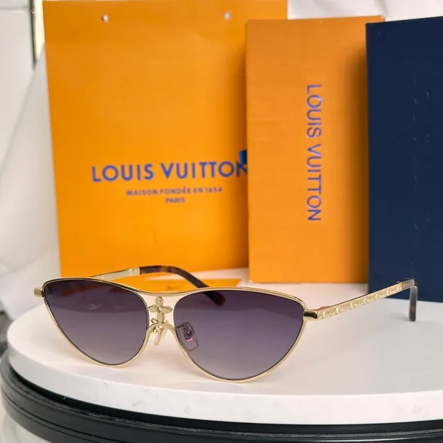 Louis Vuitton dorées bleues silhouette chat-oeil monogrammées lentilles lunettes de soleil 5