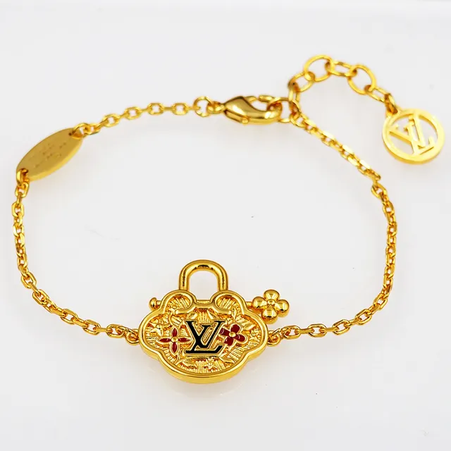 Louis Vuitton Chaîne Dorée Rouge Fermoir Quatrefoil Charme Bracelet 4