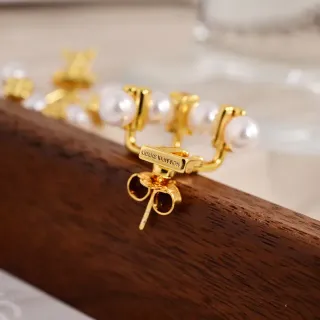 Louis Vuitton Gold-Tone Pearl Bar Stud Earrings