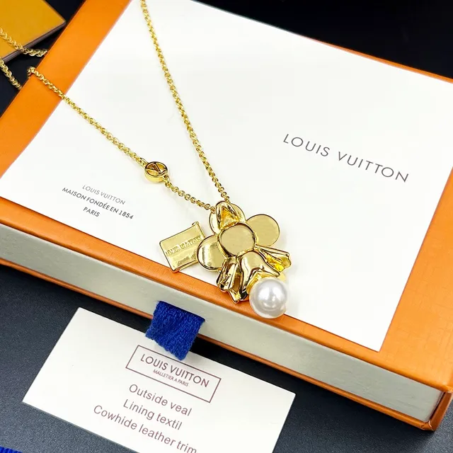 Louis Vuitton Gold White Chain Figural Bear Pendant Necklace 4