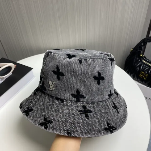 Louis Vuitton Chapeau Bucket Gris Noir Denim Brodé Motif Floral 3