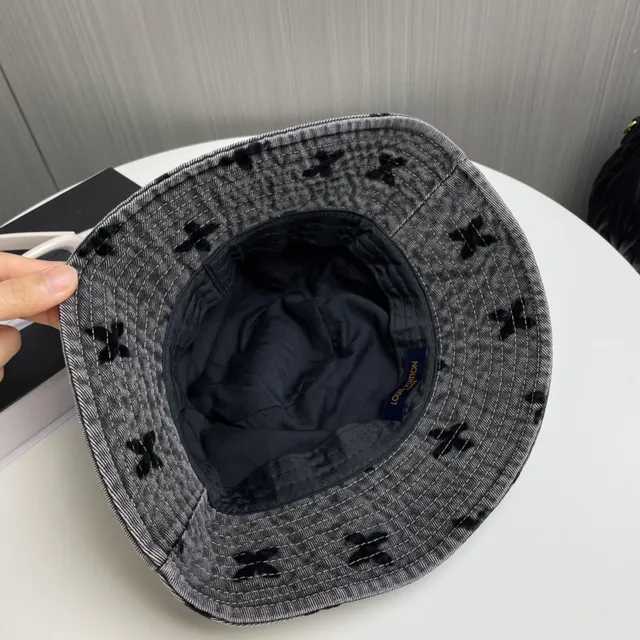 Louis Vuitton Chapeau Bucket Gris Noir Denim Brodé Motif Floral 5
