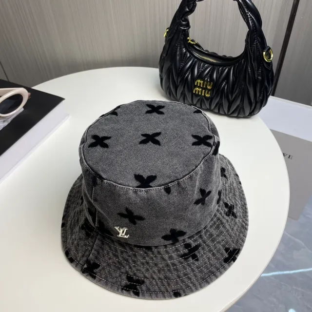 Louis Vuitton Chapeau Bucket Gris Noir Denim Brodé Motif Floral 6