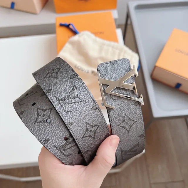 Louis Vuitton Gray Silver Monogram-Coated LV Buckle Leather Belt 2