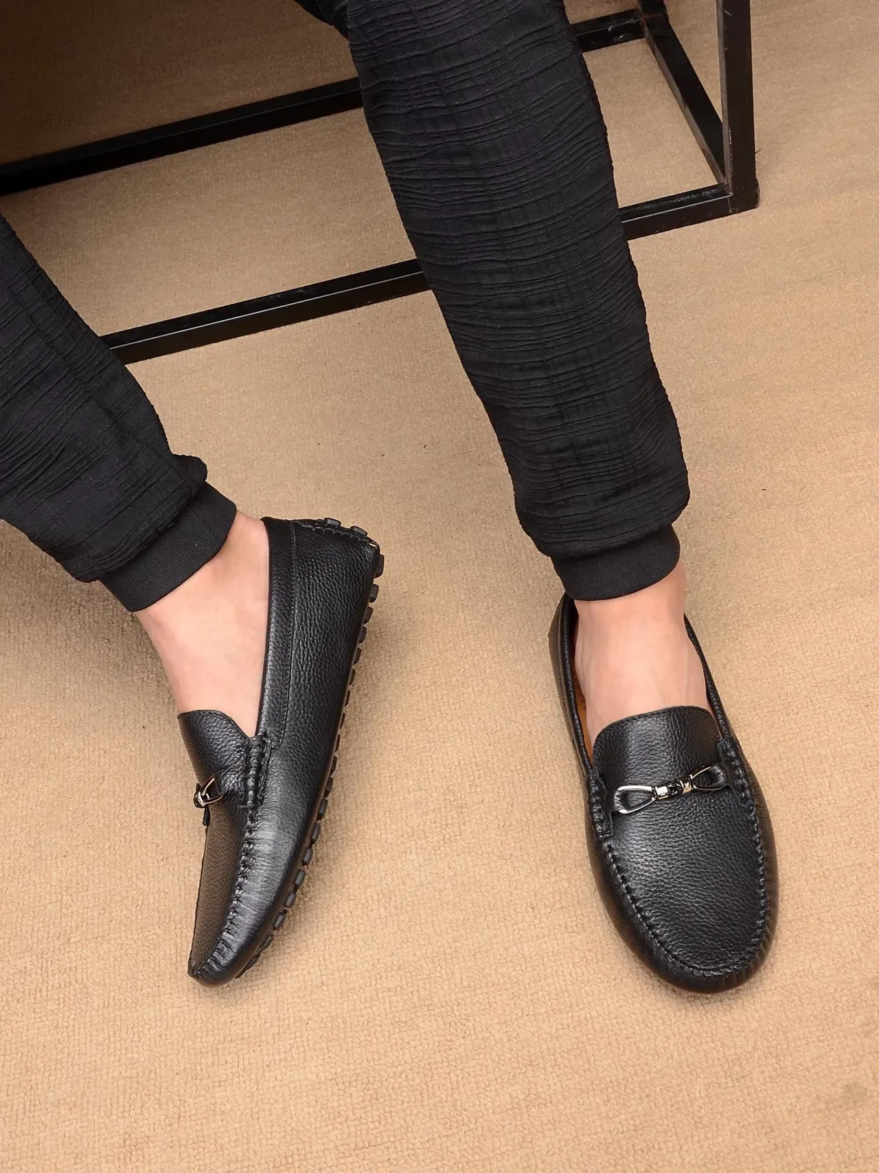 Louis Vuitton Horsebit 1955 Noir cuir grainé mocassins 2