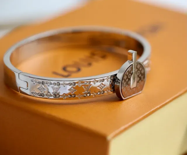 Louis Vuitton Lock It Monogram Crystal Gold-Tone Bracelet 9