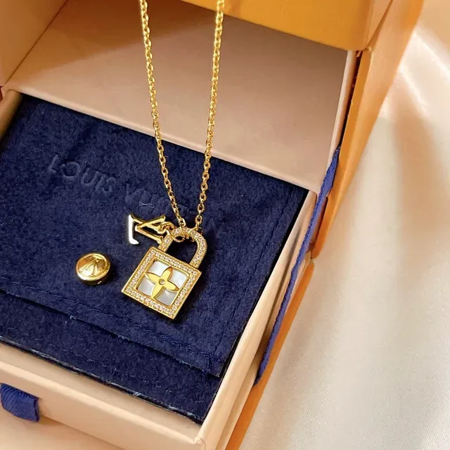 Louis Vuitton Lockit Or Blanc Cadenas Nacre Inlay Collier 9