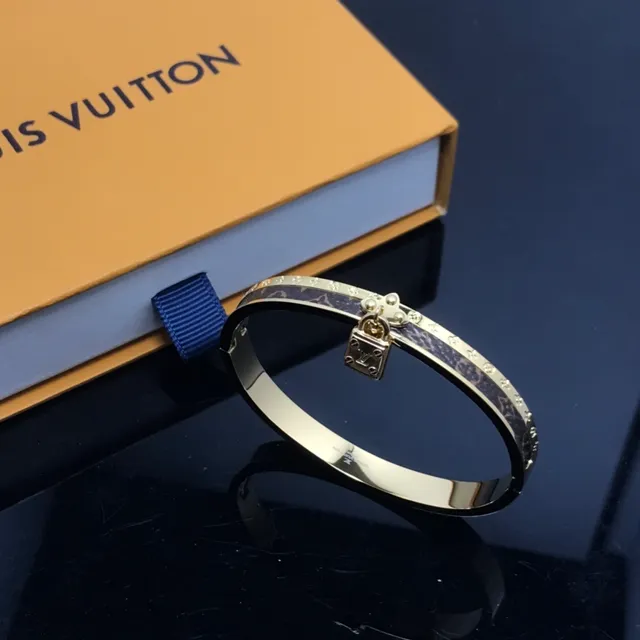Louis Vuitton Lockit Monogram Engraved Gold-Tone Leather Inlay Bracelet 3
