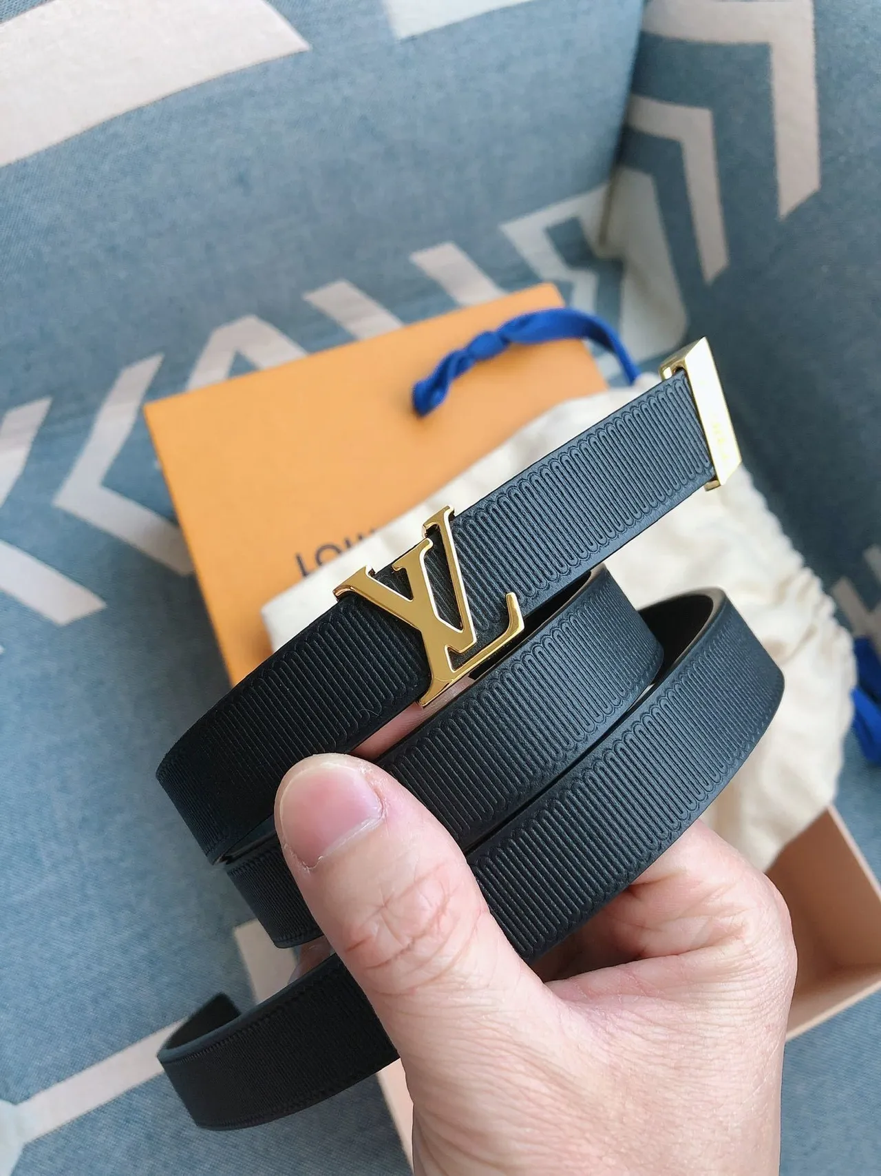 Louis Vuitton LV faixa trançada preta fivela tom dourado cinto de couro 6