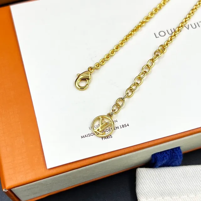 Louis Vuitton LV Circle Gold Transparent Chain Pavé-Crystal Bezel Bracelet 4